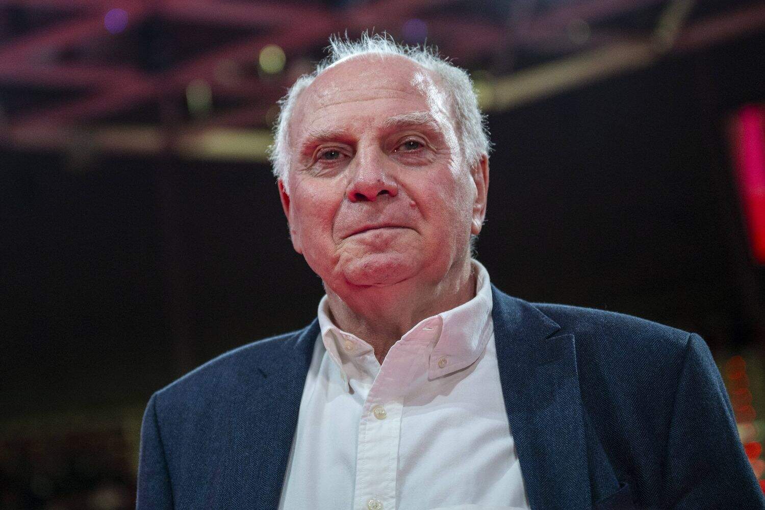 „Jahrhundertsommer“: Hoeneß lobt Bayerns Transferbilanz