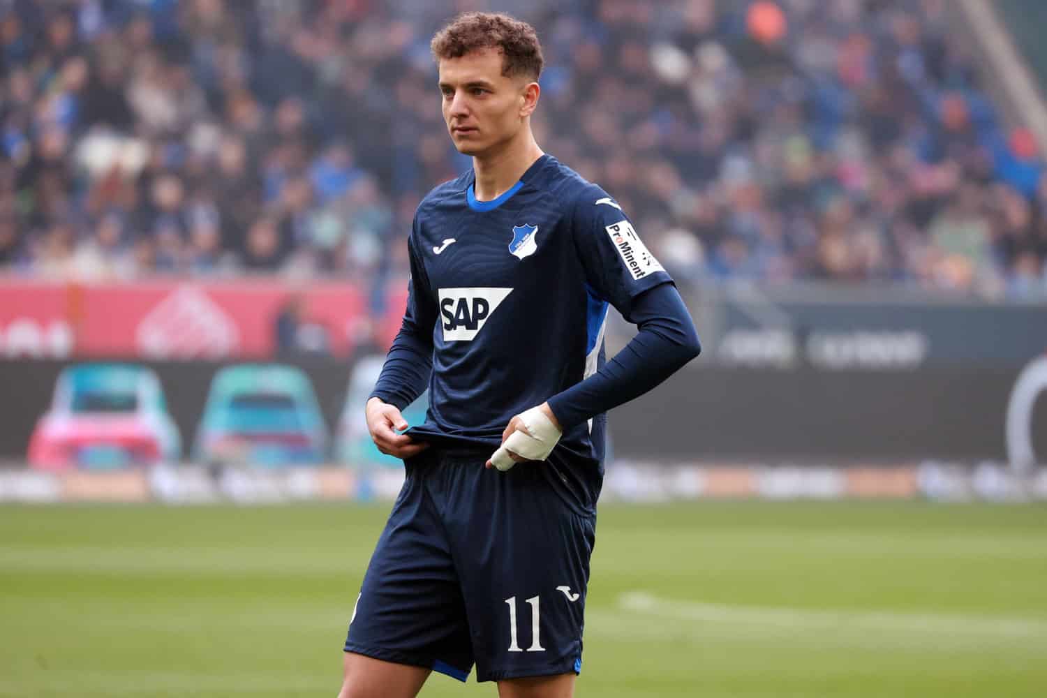 Fisnik Asllani
