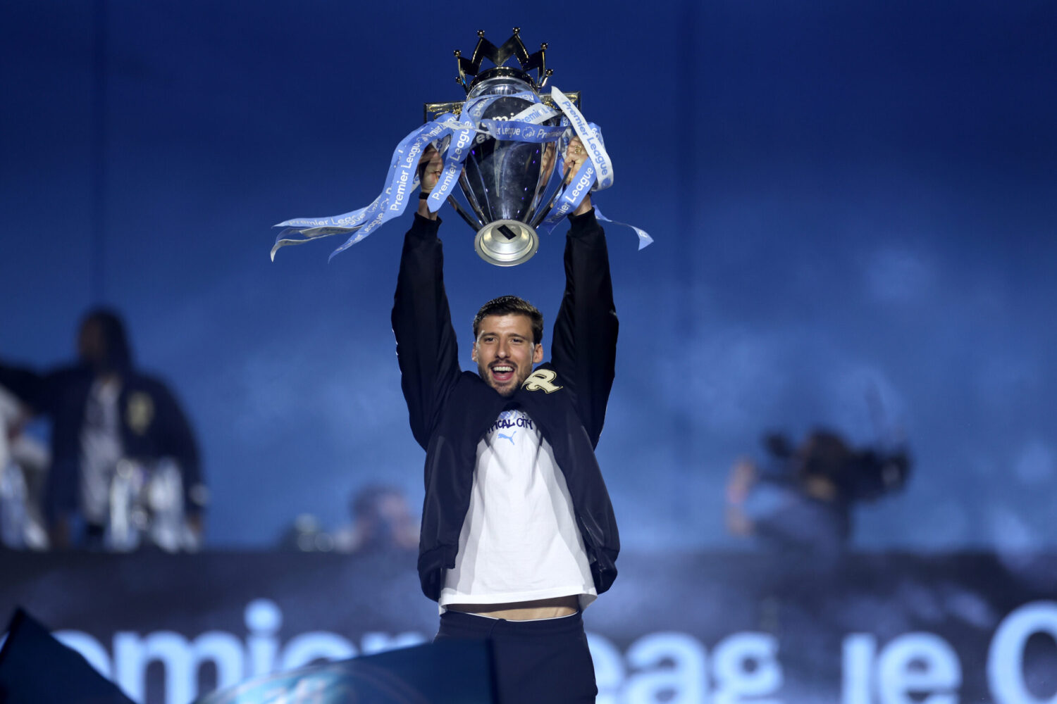 Top-Deal für Milan? ManCity-Verteidiger ein heißer Kandidat