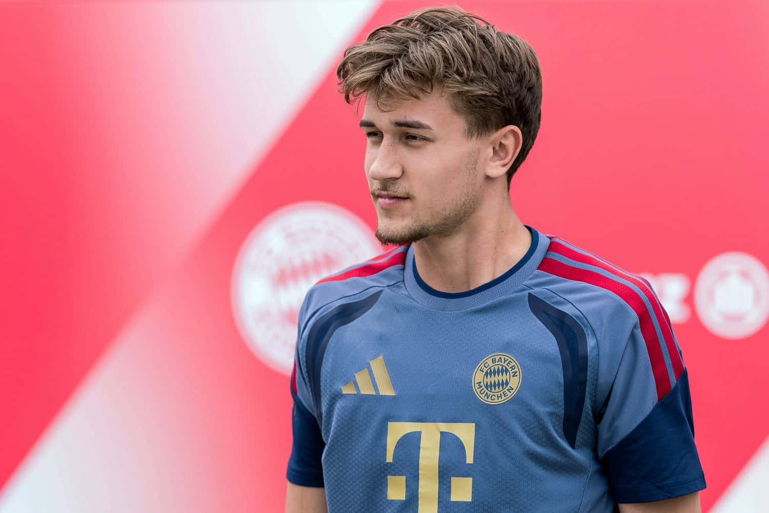 Kampfansage vom Bayern-Youngster: Bischof fordert Kimmich und Pavlovic heraus