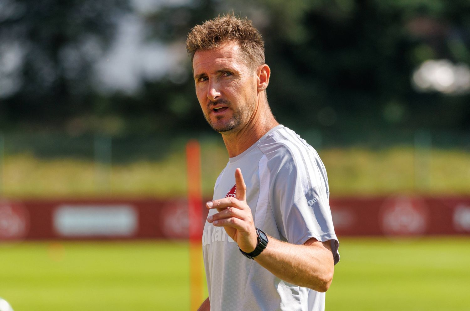 Vom Taktik-Streamer zum Analysten: Klose holt früheren Kritiker ins Trainerteam