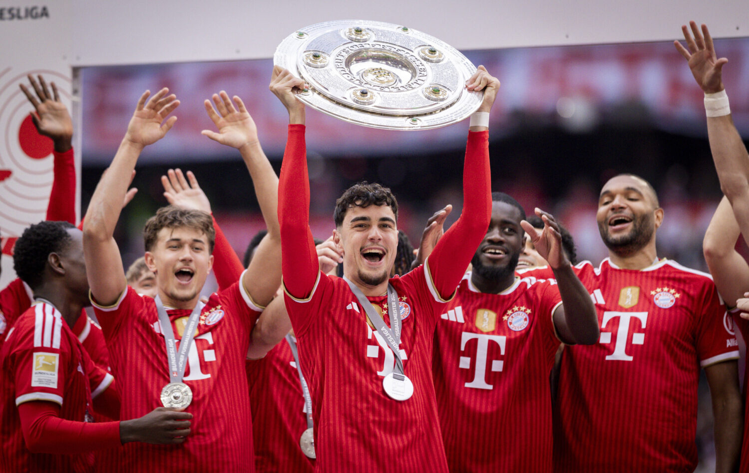 BVB, Stuttgart oder Team X: Wer wird größter Konkurrent des FC Bayern?