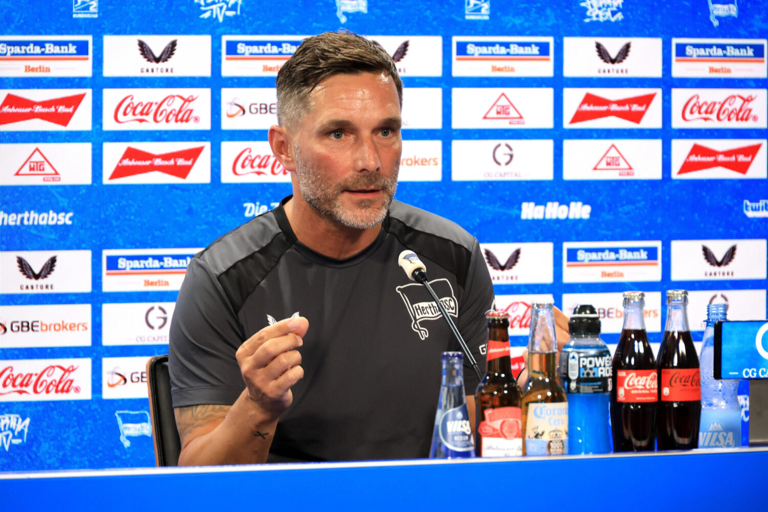 Droht der Abstieg? Fans sehen Hertha BSC vor dem Start besonders skeptisch
