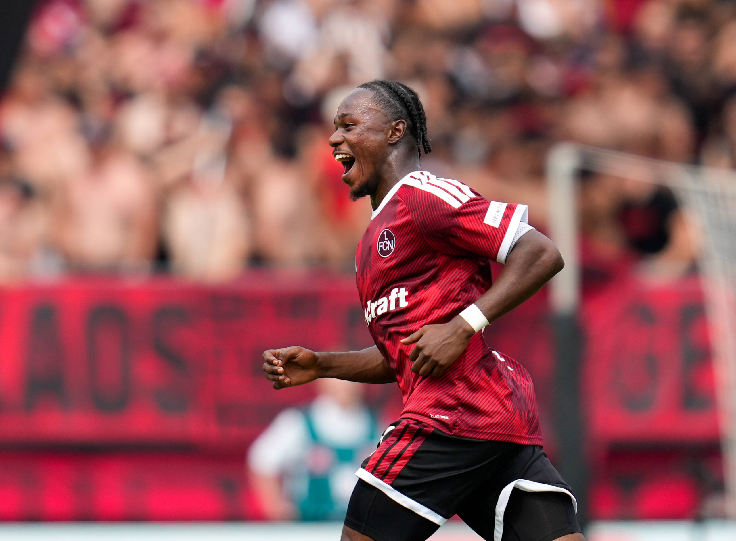 2. Bundesliga | Cottbus jubelt nach Stromausfall – Irre Zoma-Show!