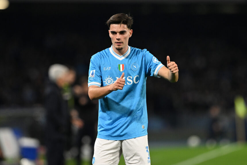 Miguel Gutierrez zu Leverkusen