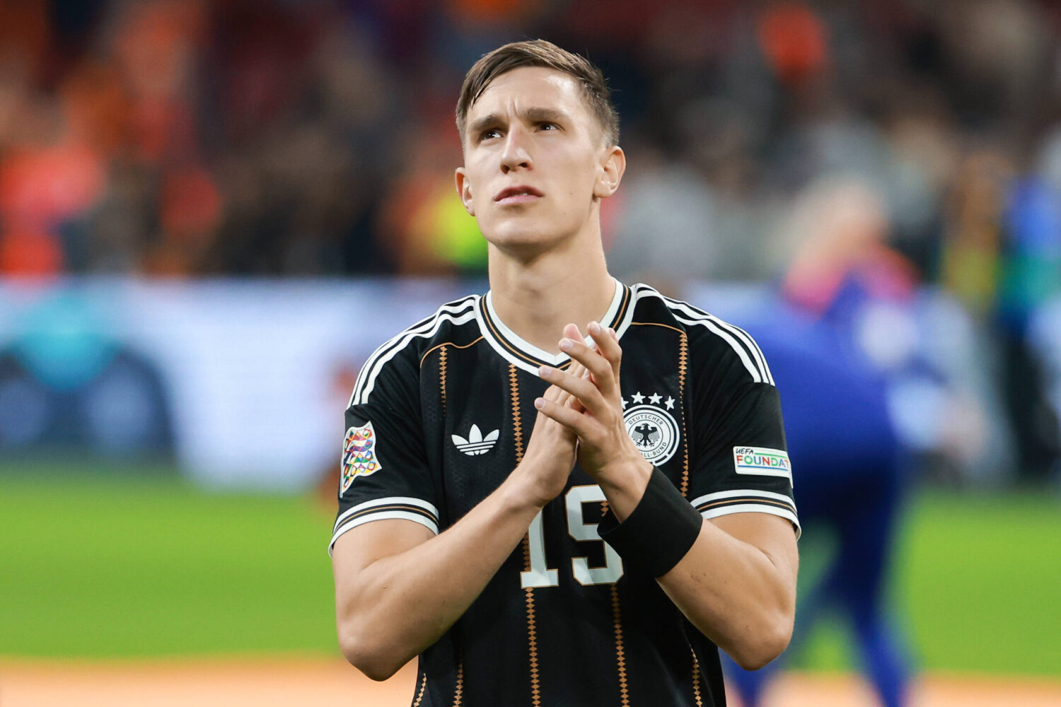 DFB-Schock! Schlotterbeck muss Training abbrechen