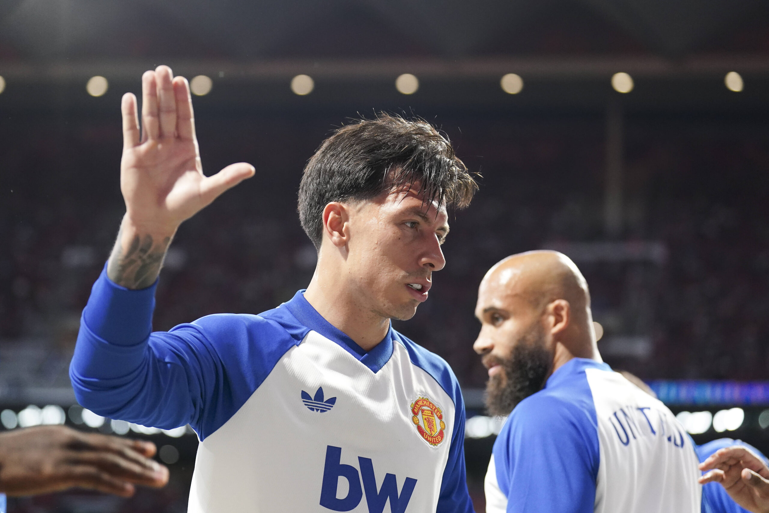 Heftige Kritik gegen Vereinsführung: United-Star Martinez entschuldigt sich