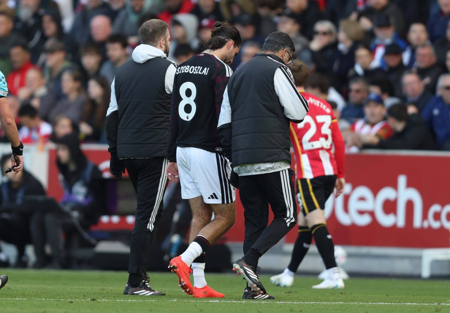 Liverpool-Schock: Zwei Stars fallen länger aus!