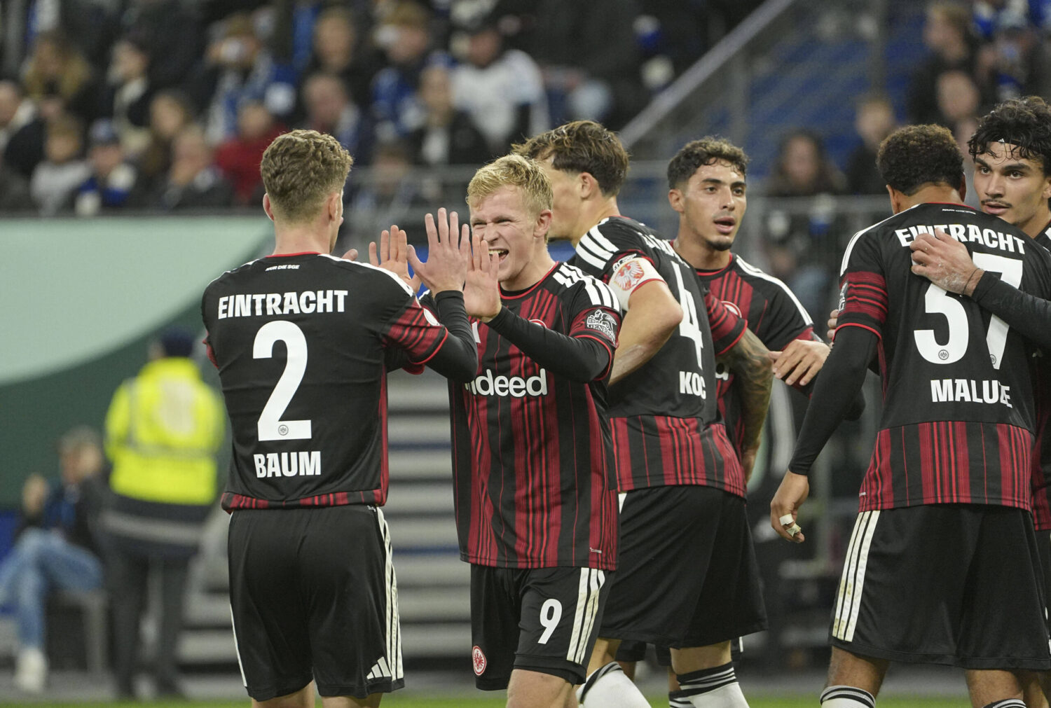 Turbulenter Auftakt im DFB-Pokal: Essen verpasst Sensation, Frankfurt jubelt beim HSV!